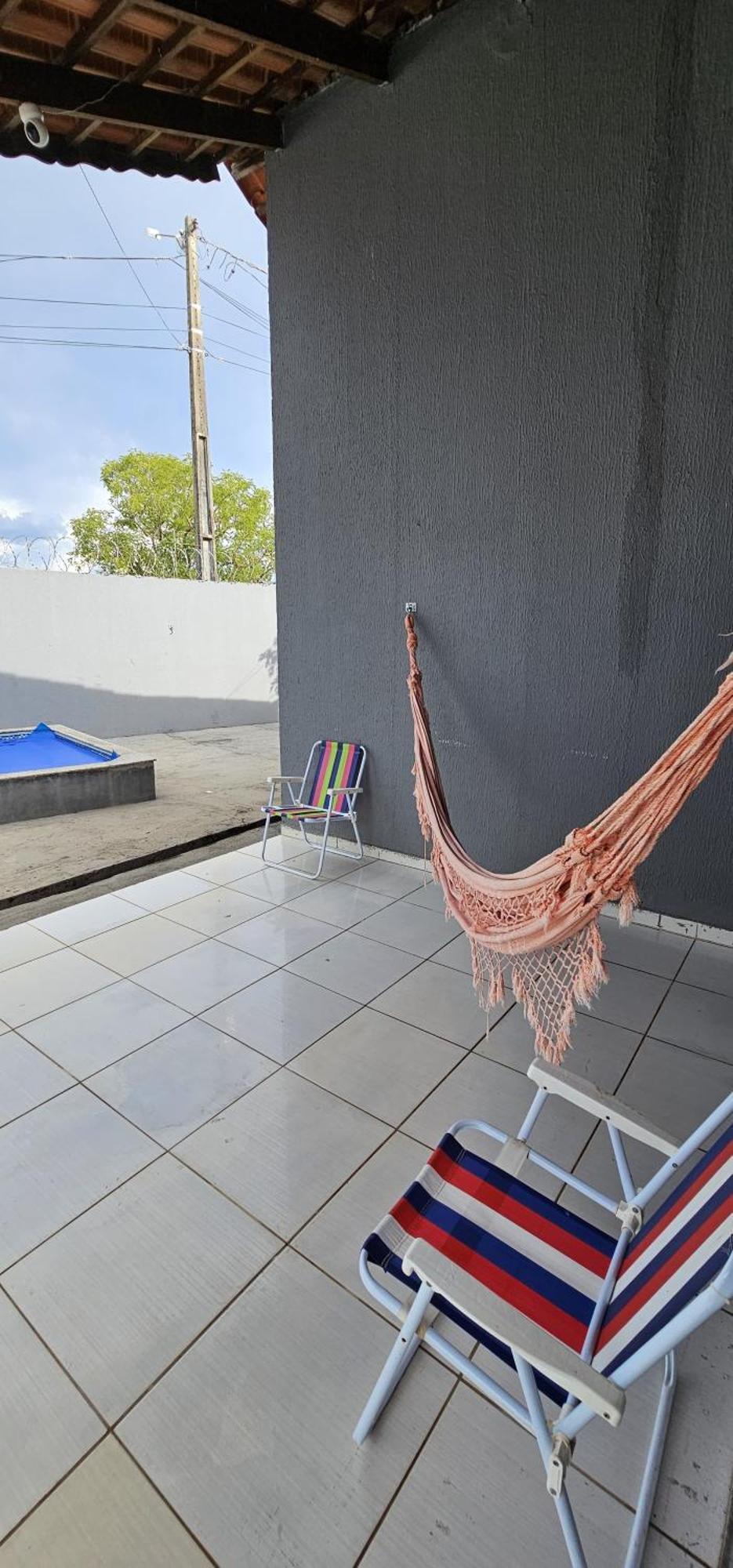 Casa Em *